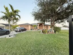 Picture of 3915 SW 1St Pl, Cape Coral, FL 33914