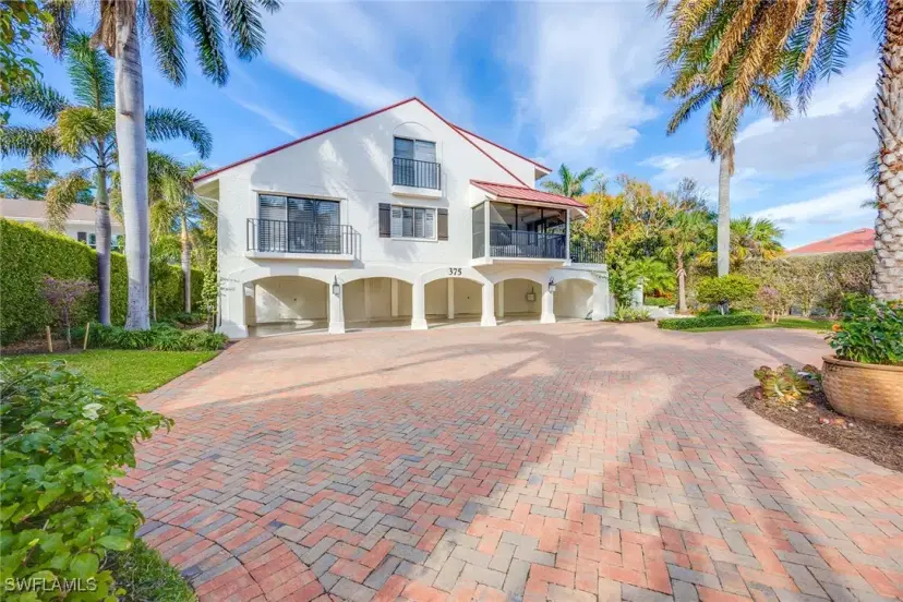 Picture of 375 8Th Ave S D, Naples FL 34102