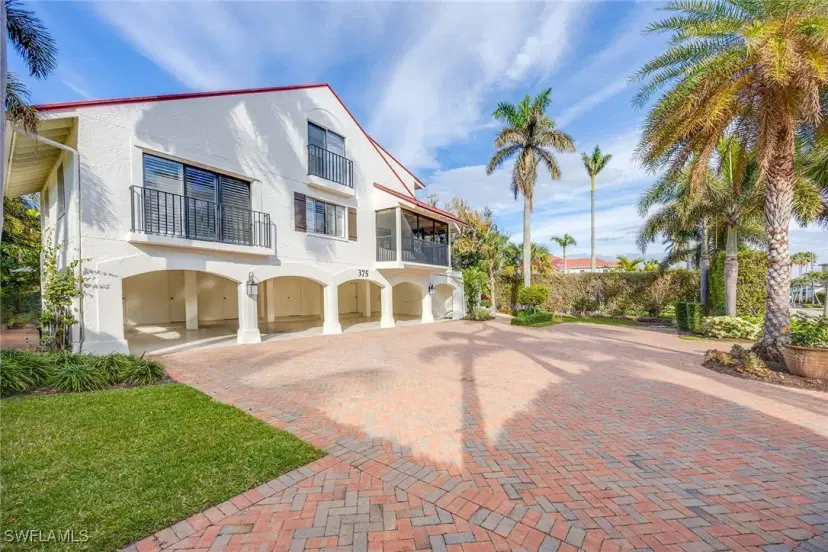 Picture of 375 8Th Ave S D, Naples FL 34102