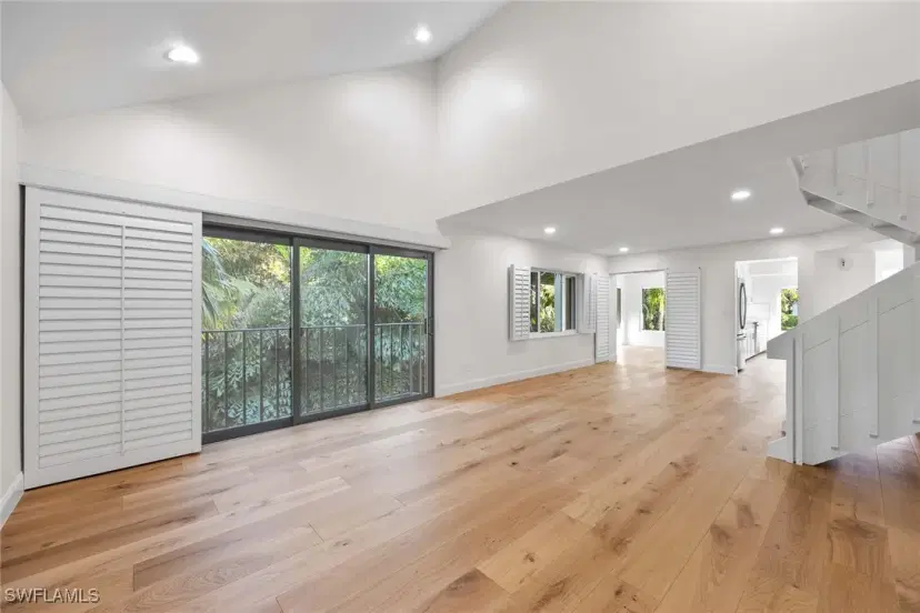 Picture of 375 8Th Ave S D, Naples FL 34102
