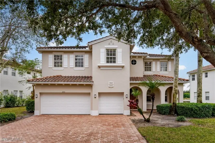 Picture of 2055 Par Dr, Naples FL 34120