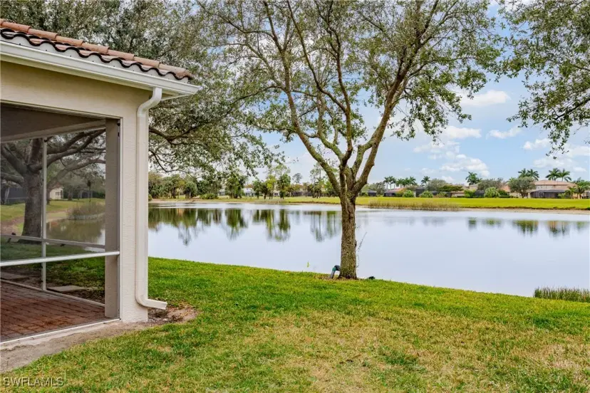 Picture of 2055 Par Dr, Naples FL 34120