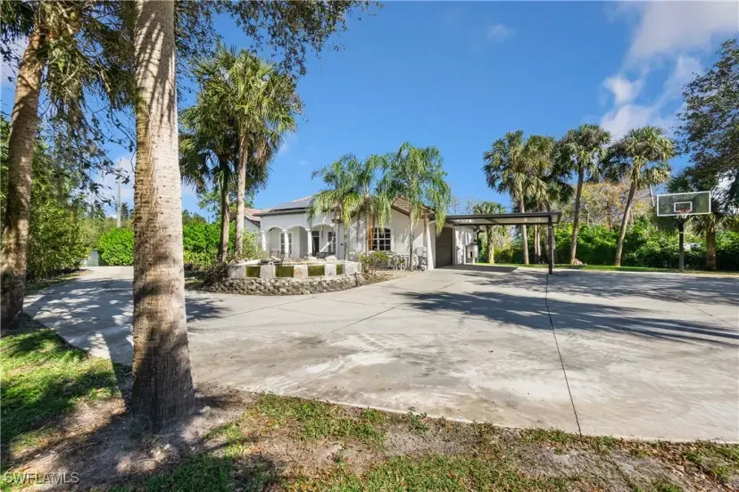 Picture of 850 25Th St Sw, Naples FL 34117
