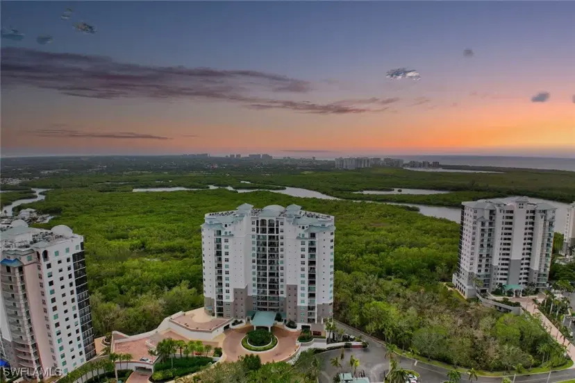 Picture of 445 Cove Tower Dr 704, Naples FL 34110