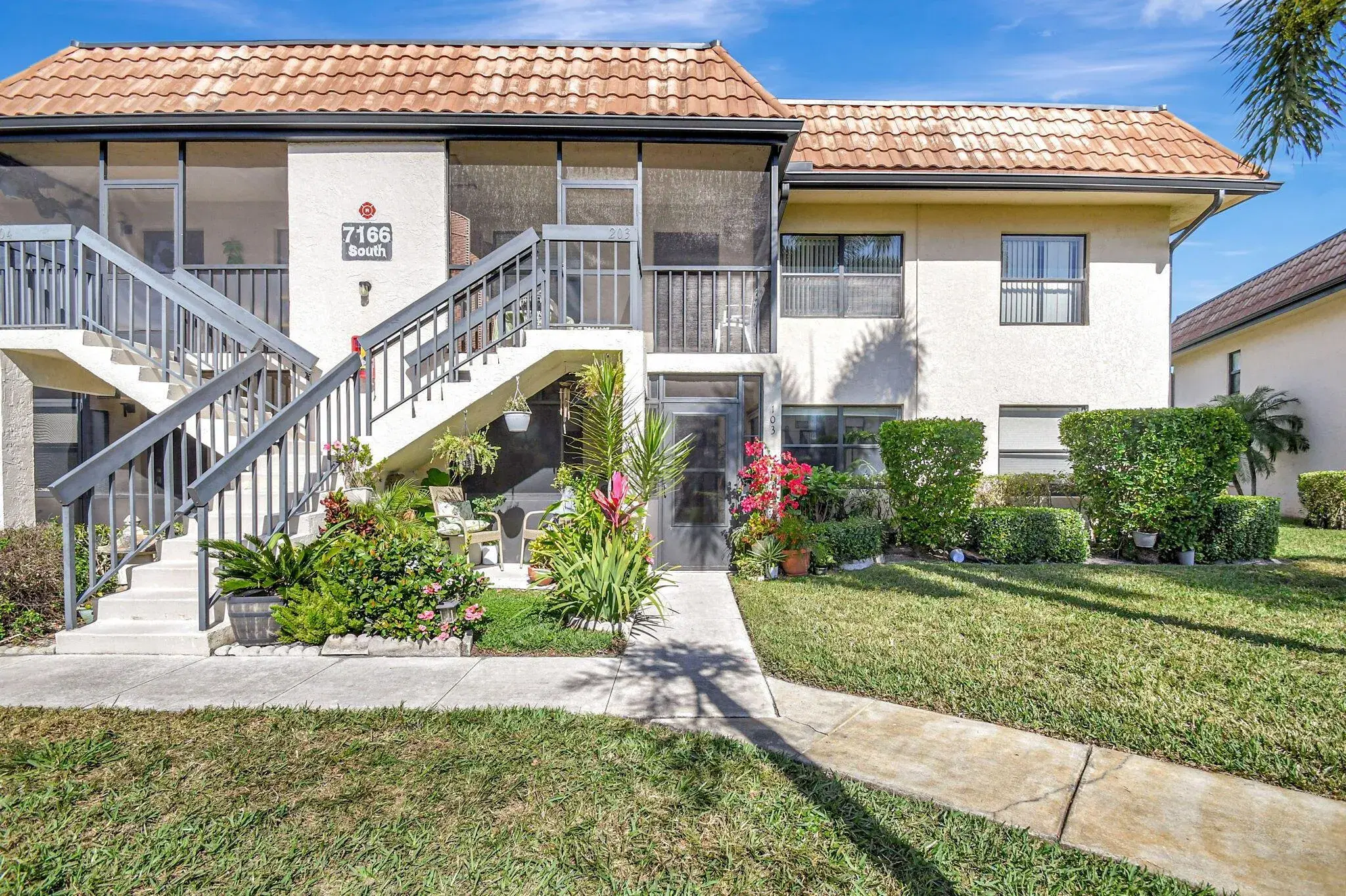 Picture of 7166 Golf Colony Court 203, Lake Worth, FL 33467