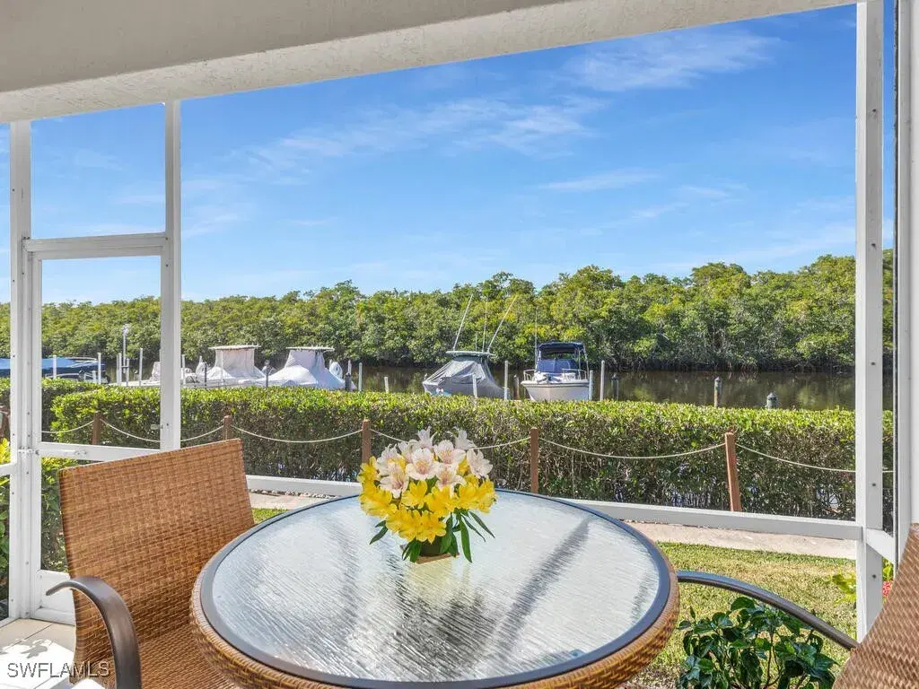 Picture of 206 Newport Dr 805, Naples, FL 34114