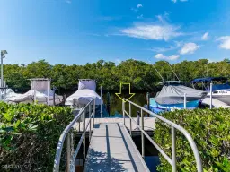 Picture of 206 Newport Dr 805, Naples, FL 34114