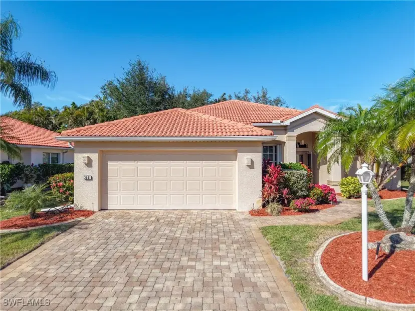Picture of 2061 Corona Del Sire Dr, North Fort Myers FL 33917