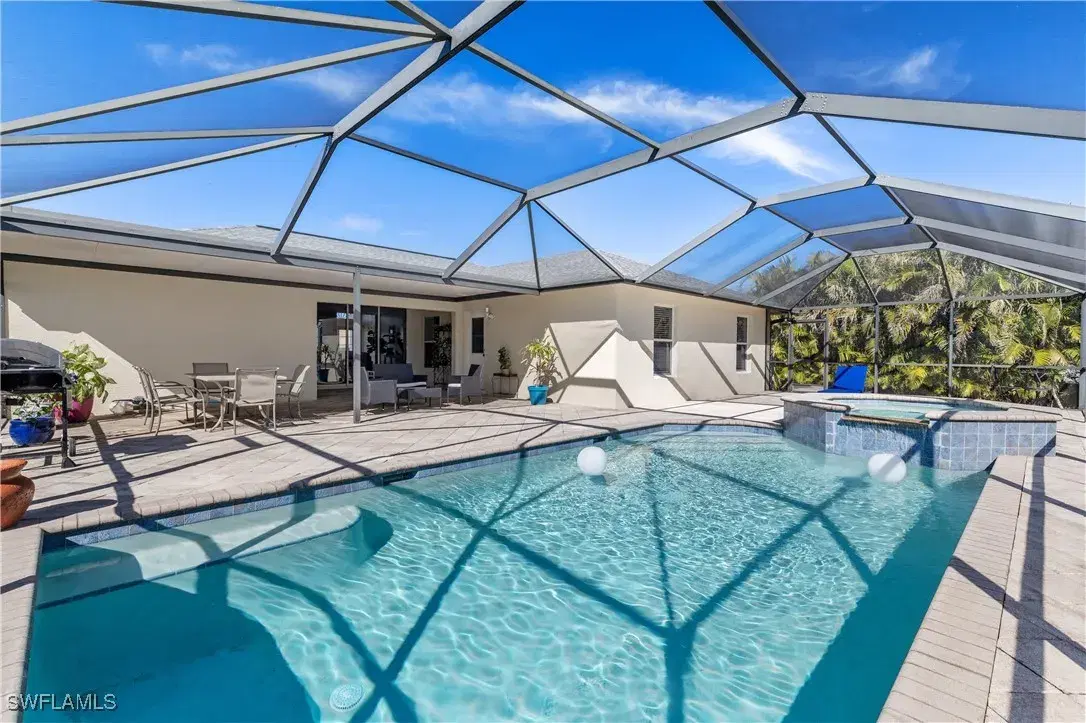 Picture of 3023 SW 15Th Pl, Cape Coral, FL 33914
