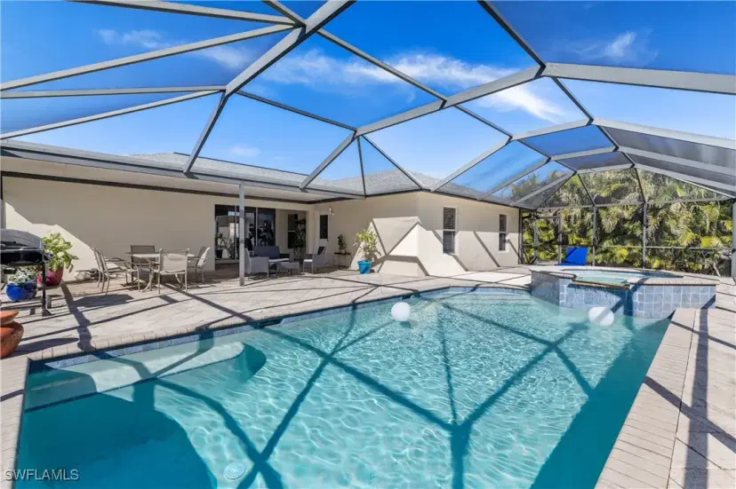 Picture of 3023 SW 15Th Pl, Cape Coral FL 33914