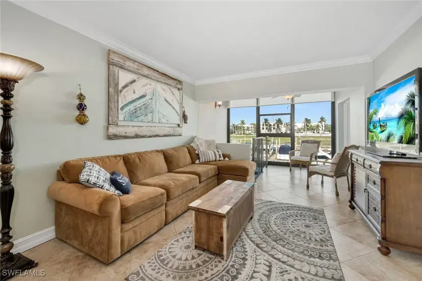 Picture of 803 River Point Dr 105B, Naples FL 34102