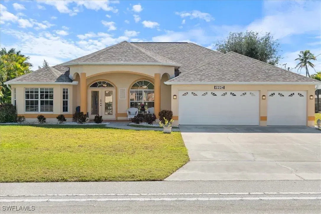 Picture of 2224 Everest Pkwy, Cape Coral, FL 33904