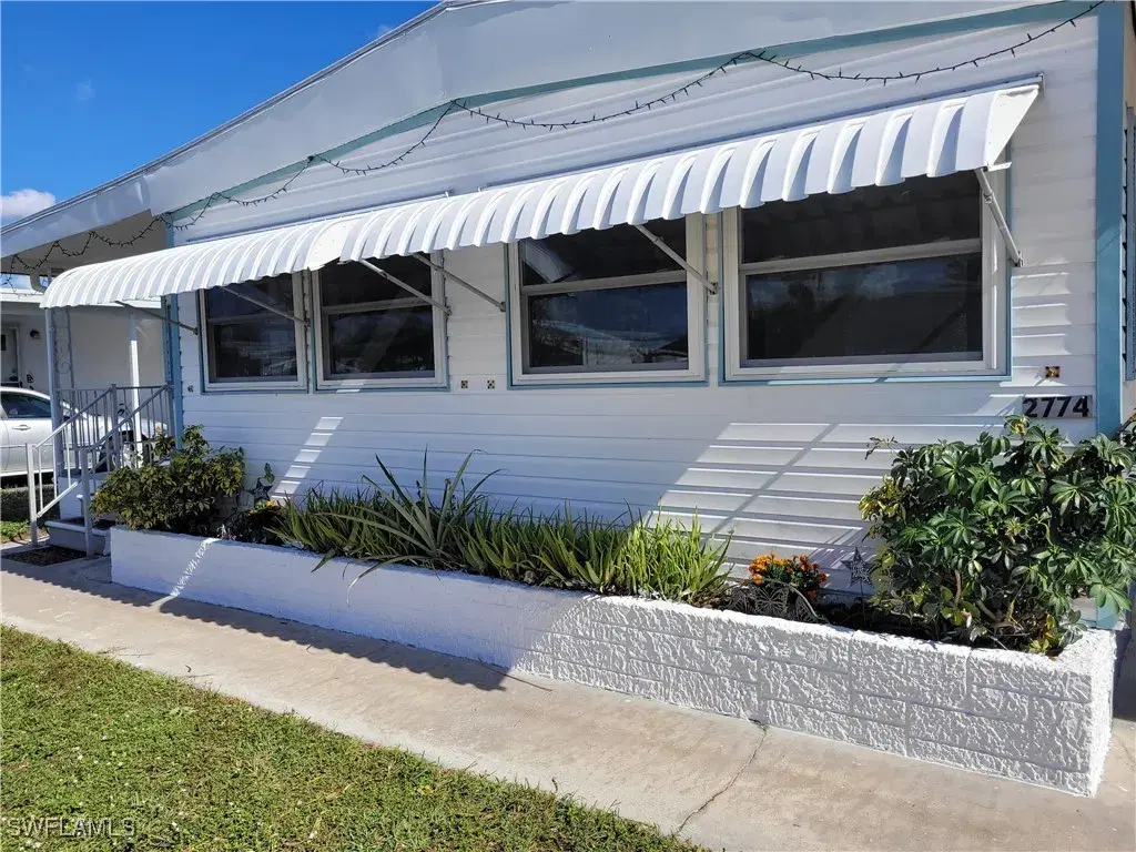 Picture of 2774 Wedgewood Dr, North Fort Myers, FL 33917