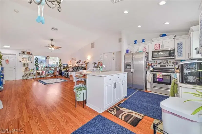 Picture of 1916 Loyola Ave, Lehigh Acres FL 33972