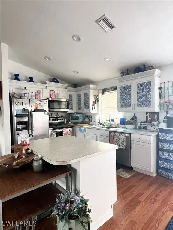 Picture of 1916 Loyola Ave, Lehigh Acres FL 33972