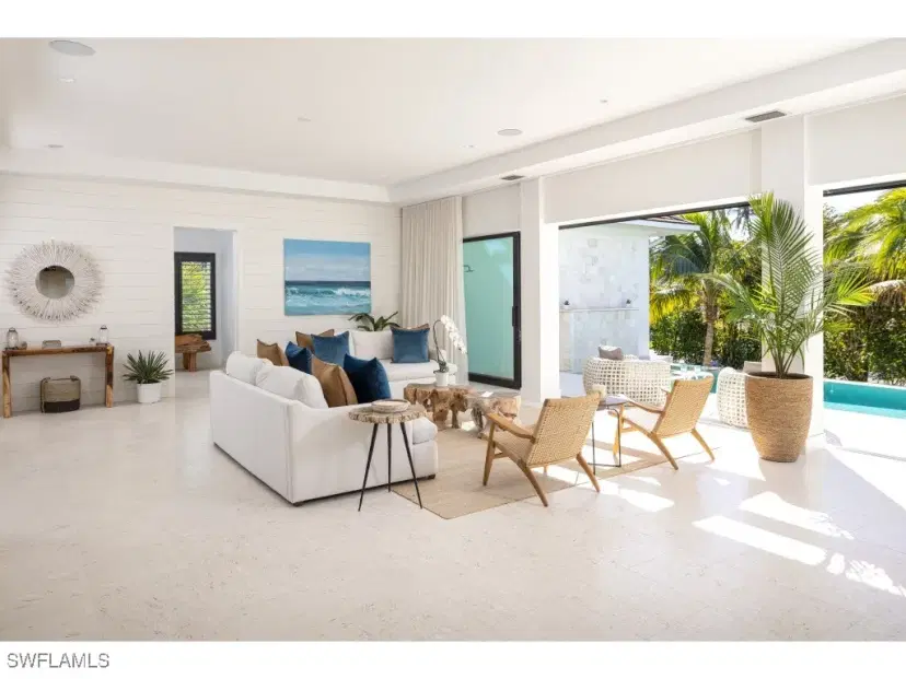 Picture of 14 Sabre Ln, Naples FL 34102