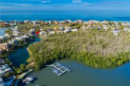 Picture of 213 Topanga Dr, Bonita Springs, FL 34134