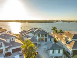 Picture of 1640 Dolphin Ct, Naples, FL 34102