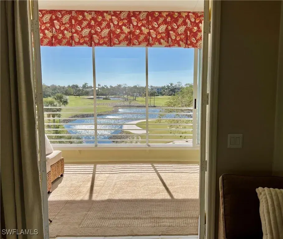 Picture of 812 Hideaway Cir E 124, Marco Island, FL 34145