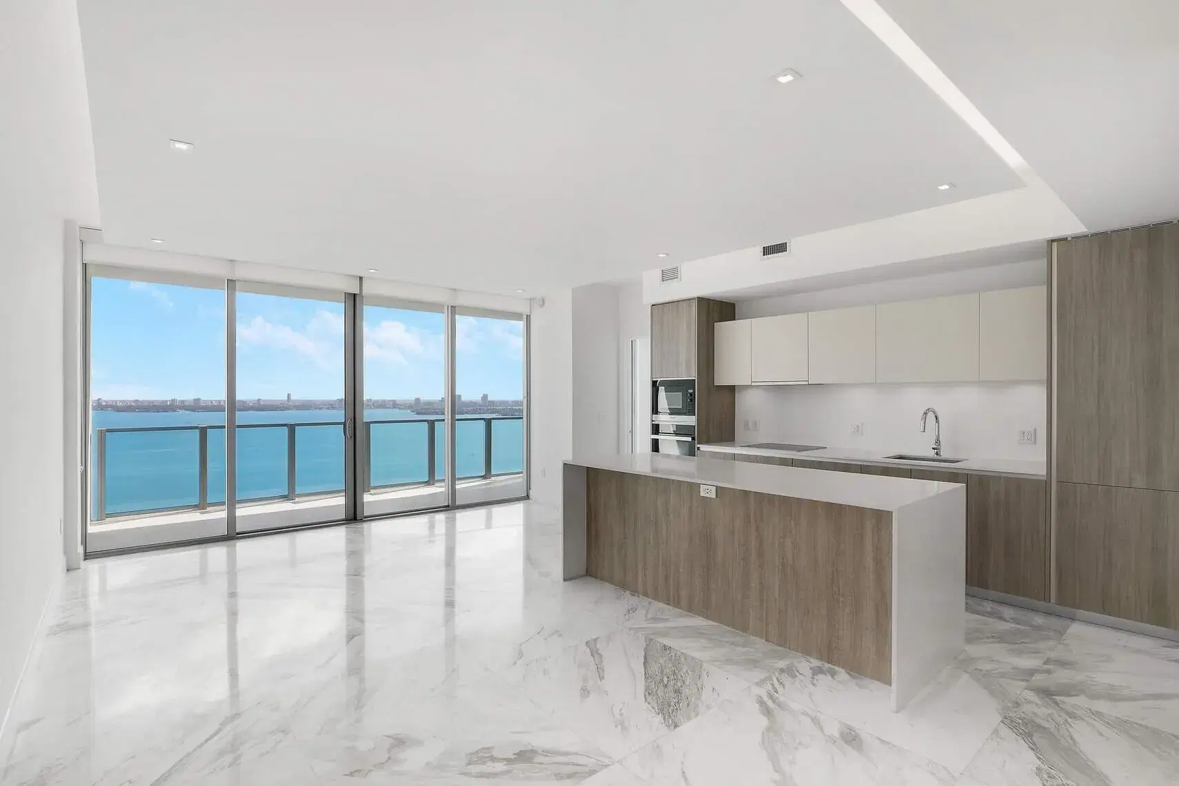 Picture of 2900 NE 7Th Avenue 2704, Miami, FL 33137