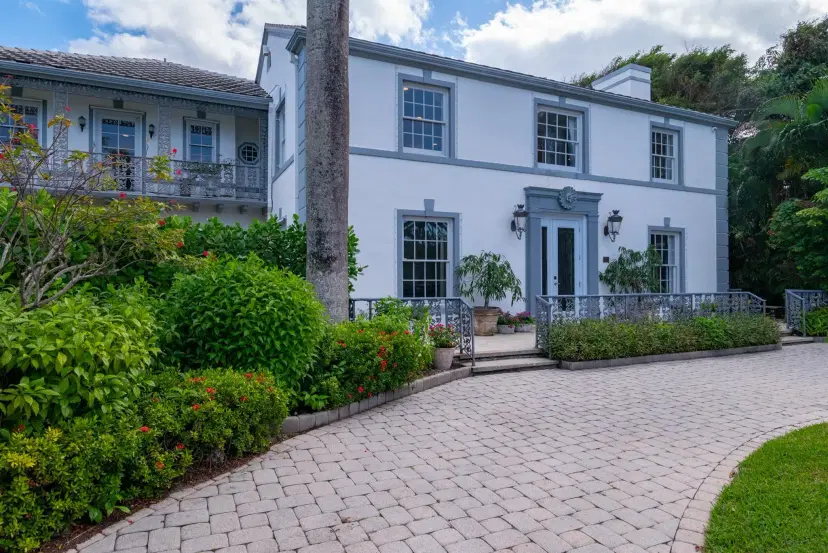 Picture of 361 Crescent Dr, Palm Beach FL 33480