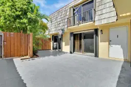 Picture of 873 Springdale Circle, Palm Springs, FL 33461