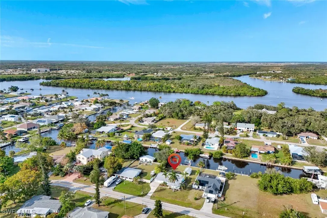Picture of 12315 Davis Blvd, Fort Myers, FL 33905