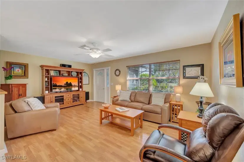 Picture of 715 96Th Ave N, Naples FL 34108