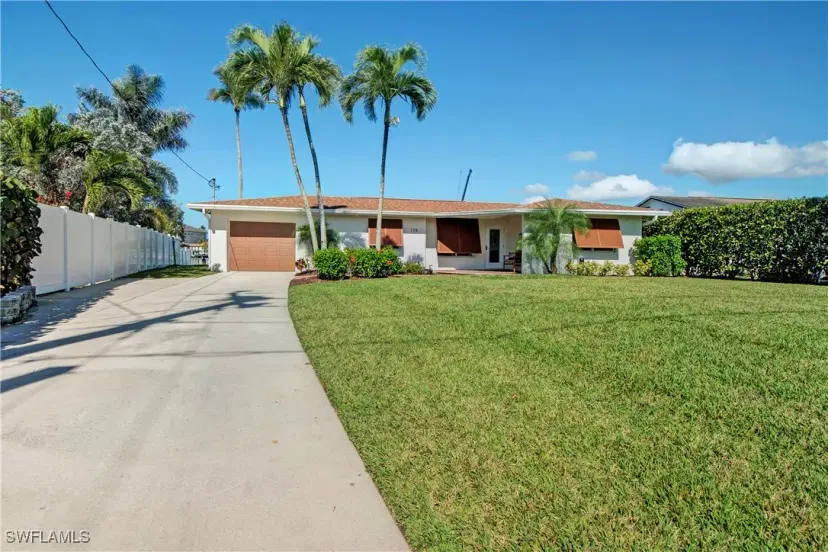Picture of 138 Capri Blvd, Naples FL 34113