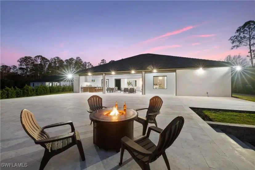 Picture of 467 20Th Ave Ne, Naples FL 34120