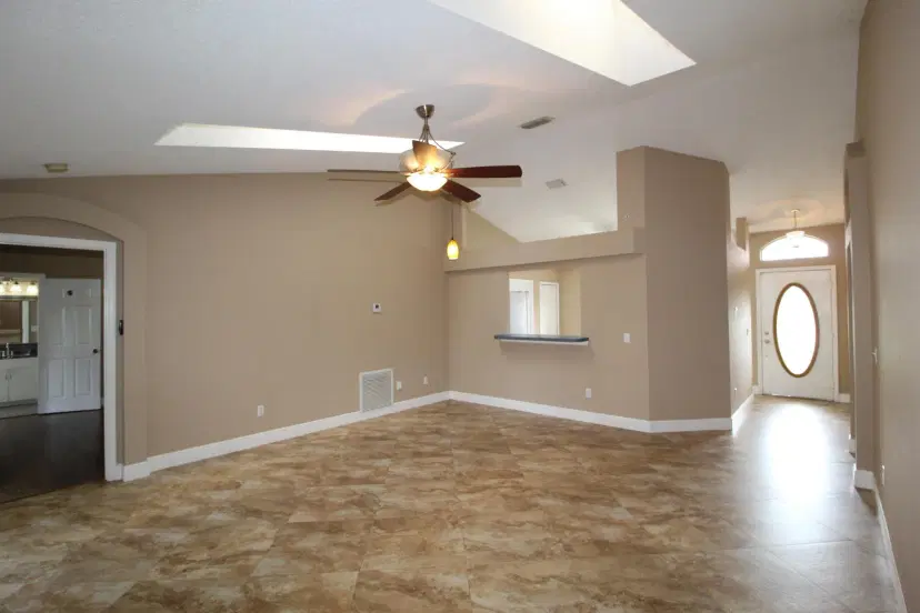 Picture of 212 SW Ridgecrest Drive Sw, Port St Lucie FL 34953
