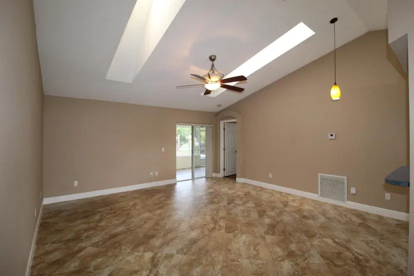 Picture of 212 SW Ridgecrest Drive Sw, Port St Lucie FL 34953