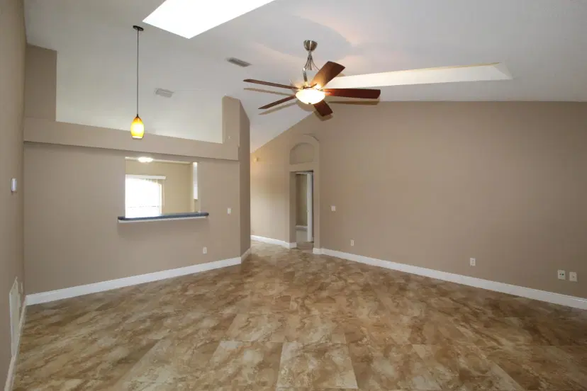 Picture of 212 SW Ridgecrest Drive Sw, Port St Lucie FL 34953