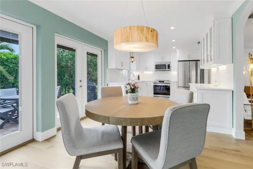 Picture of 14 Rivard Rd 7, Naples FL 34112