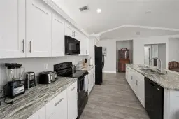 Picture of 1001 NE 39Th Ter, Cape Coral, FL 33909