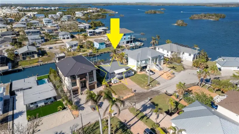Picture of 247 Curlew St, Fort Myers Beach FL 33931