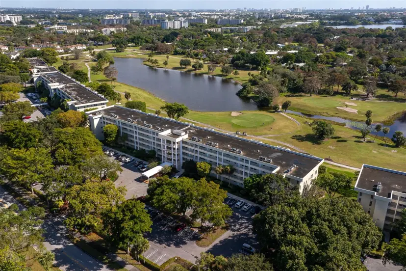 Picture of 806 Cypress Blvd 405, Pompano Beach FL 33069