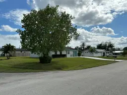 Picture of 879 SE Degan Drive, Port St Lucie, FL 34983