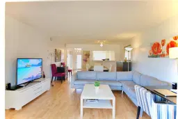 Picture of 9721 Sunrise Lakes Blvd 203, Sunrise, FL 33322