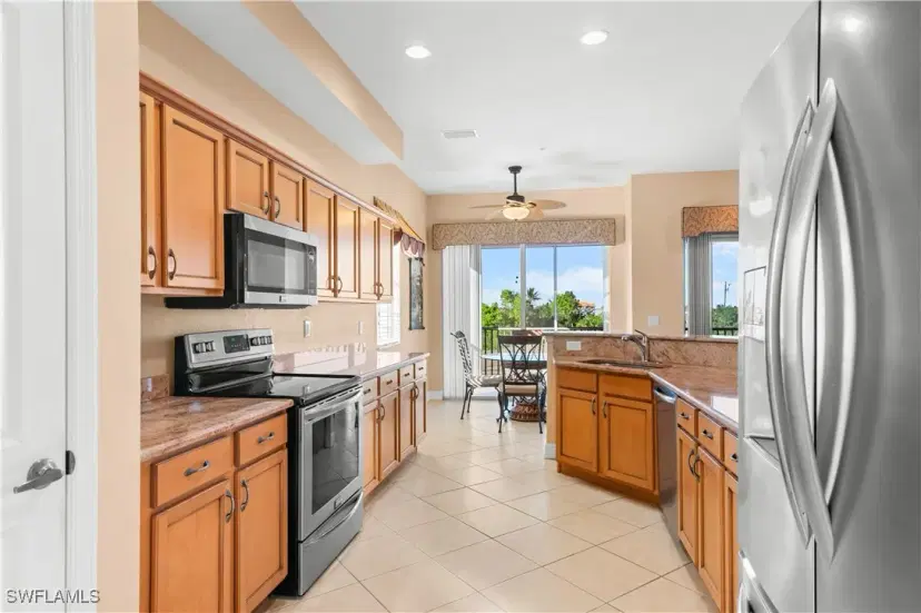 Picture of 174 Shadroe Cove Cir 1003, Cape Coral FL 33991