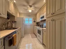 Picture of 100 Golfview Terrace 108, Boynton Beach, FL 33426