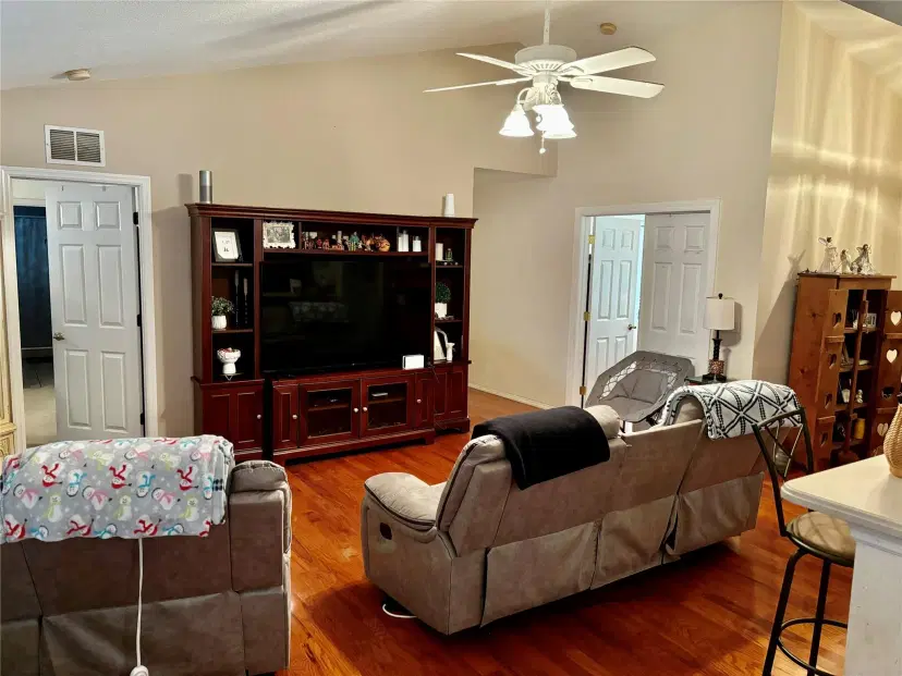 Picture of 4147 Kingsfield Dr, Parrish FL 34219