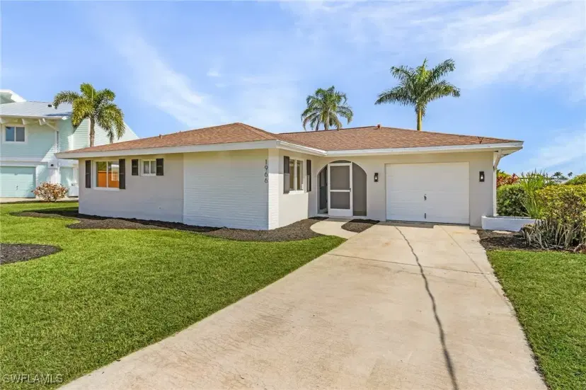 Picture of 1966 Bahama Ave, Fort Myers FL 33905