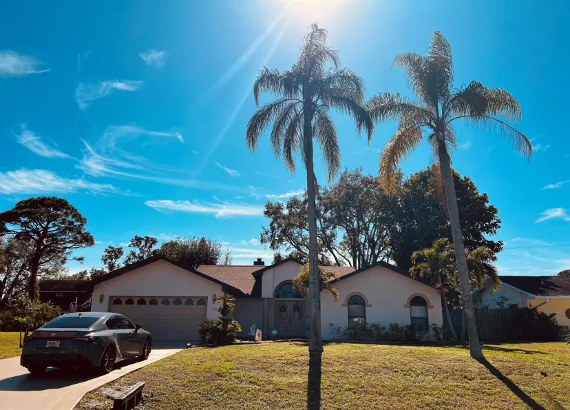Picture of 326 NE Genesee Avenue, Port St Lucie FL 34983