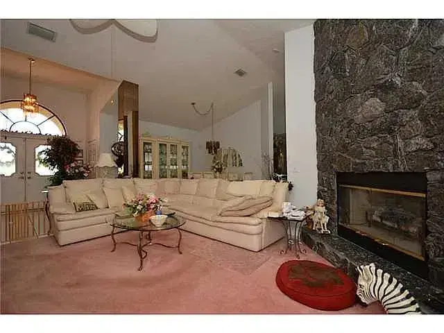 Picture of 326 NE Genesee Avenue, Port St Lucie FL 34983