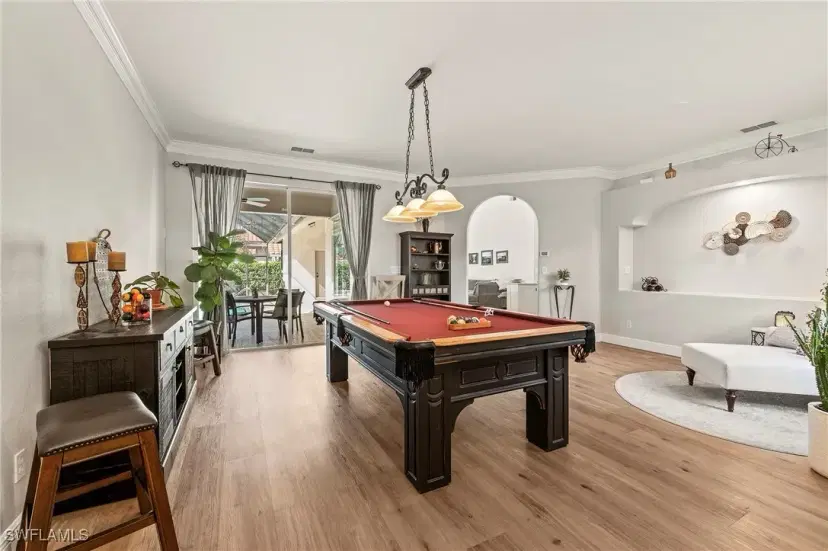 Picture of 1015 Tivoli Ln, Naples FL 34104