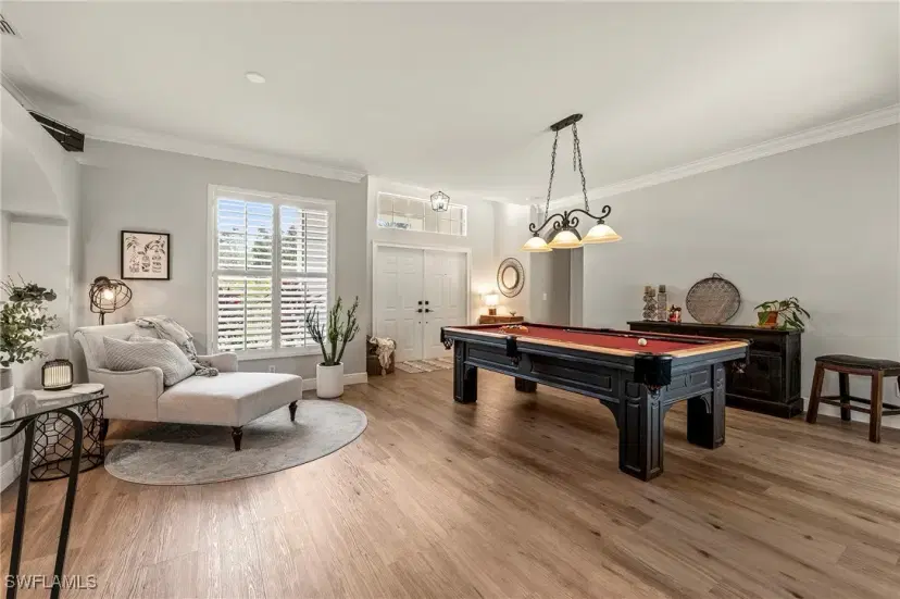 Picture of 1015 Tivoli Ln, Naples FL 34104