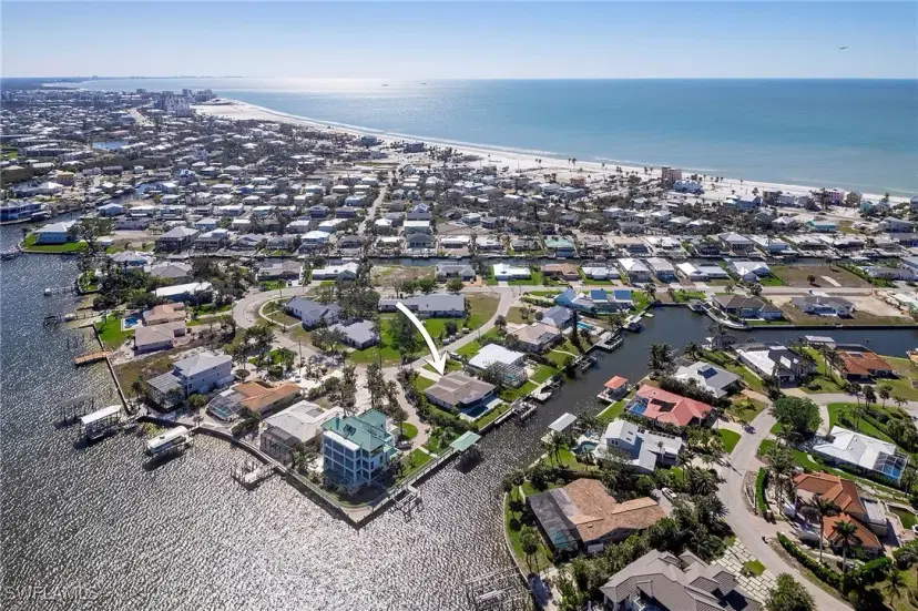 Picture of 5660 Williams Dr, Fort Myers Beach FL 33931