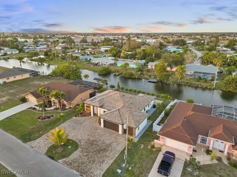 Picture of 1215 NE 3Rd Ter, Cape Coral FL 33909