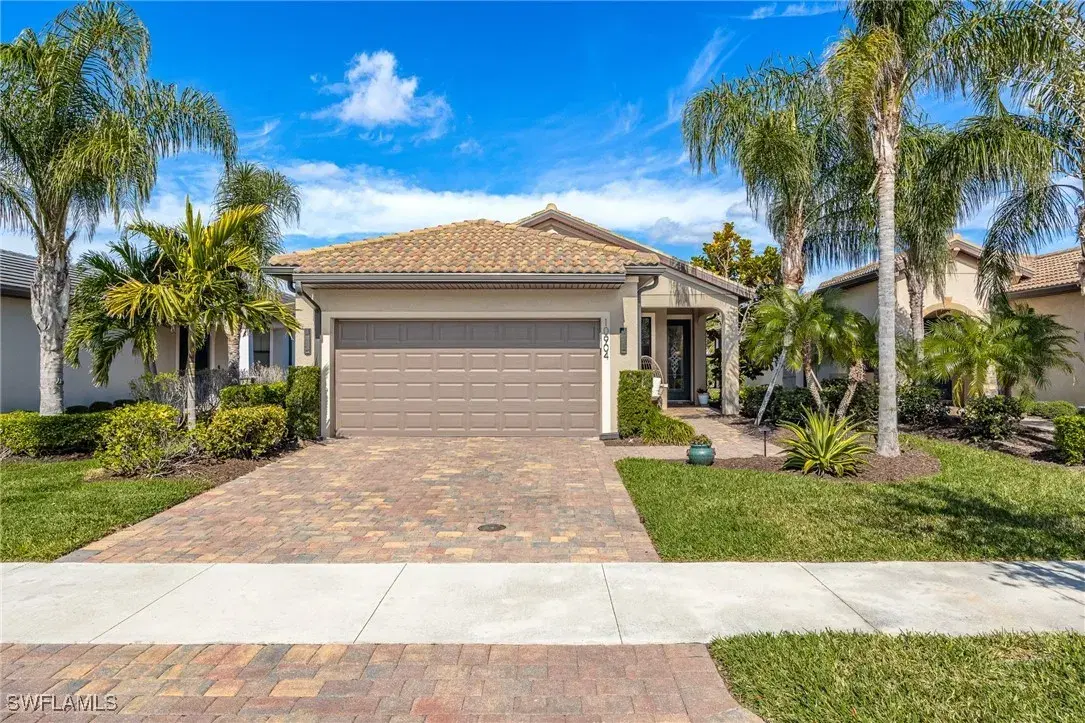 Picture of 10904 Glenhurst St, Fort Myers, FL 33913